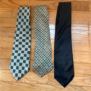 3 assorted men’s ties dockers and dkny 100% silk